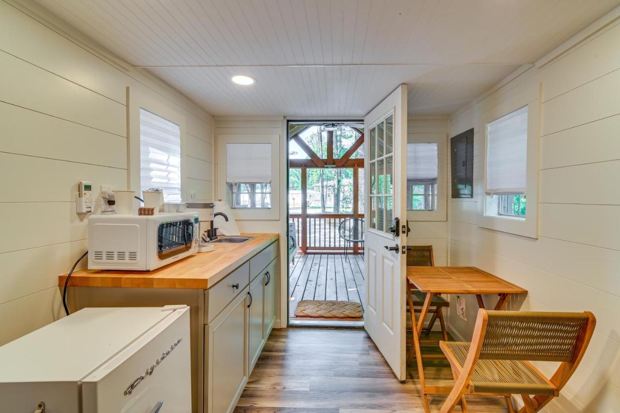 Contemporary Starkville Tiny Cabin 3 Mi To Msu! ภายนอก รูปภาพ