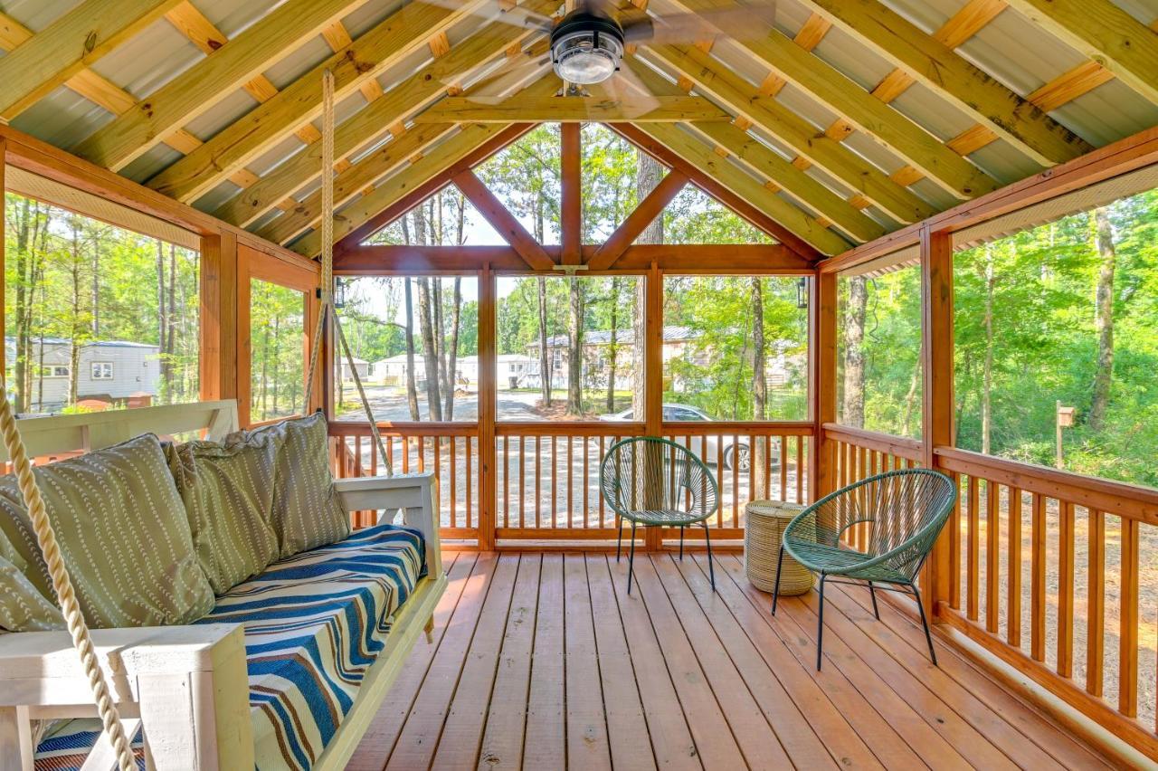Contemporary Starkville Tiny Cabin 3 Mi To Msu! ภายนอก รูปภาพ