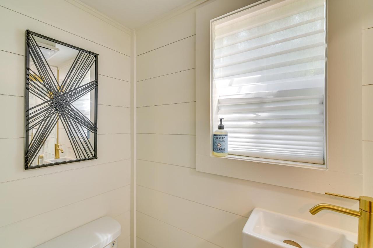Contemporary Starkville Tiny Cabin 3 Mi To Msu! ภายนอก รูปภาพ